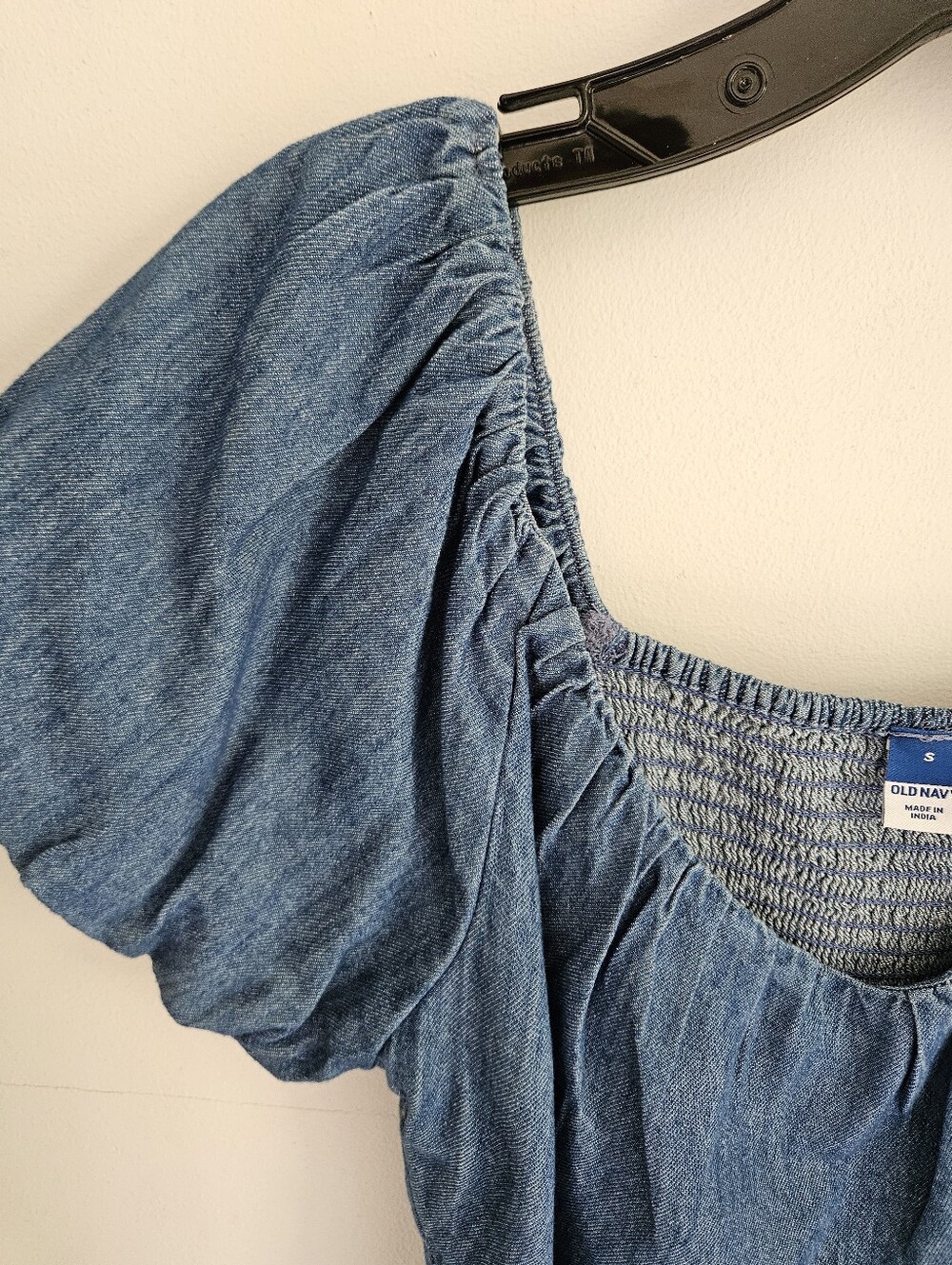 Old Navy Denim Puff Sleeve Mini Dress - Picture 2 of 4